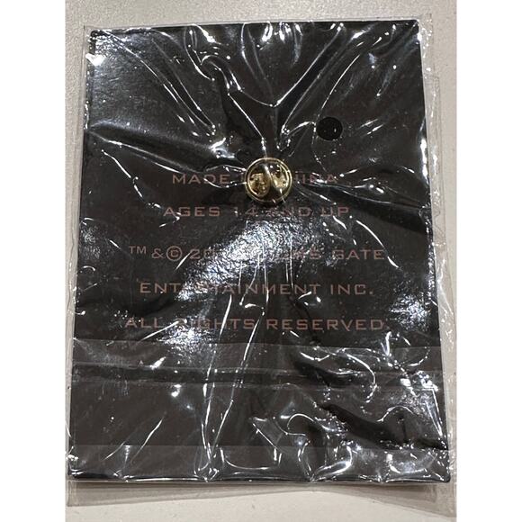 2015 Hunger Games Mocking Jay Part 2 Collectible Pin - Picture 3 of 6